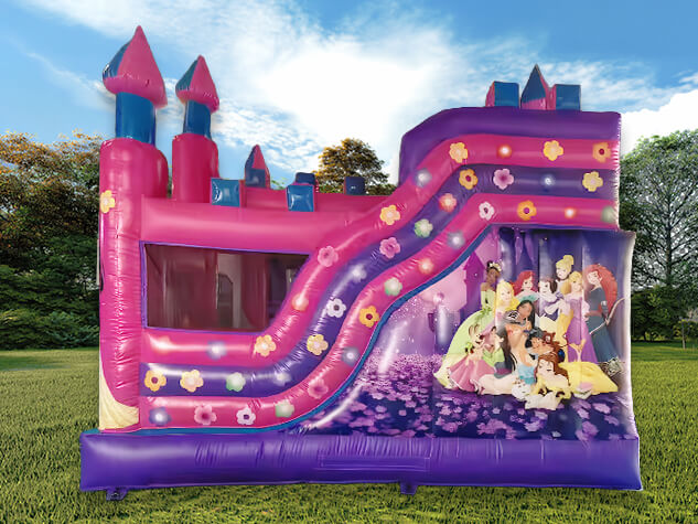 Château gonflable princesse Disney extérieur coté
